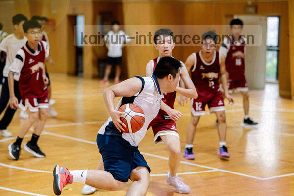 射门统计分类标签：射正、射偏、禁区外、反击维度